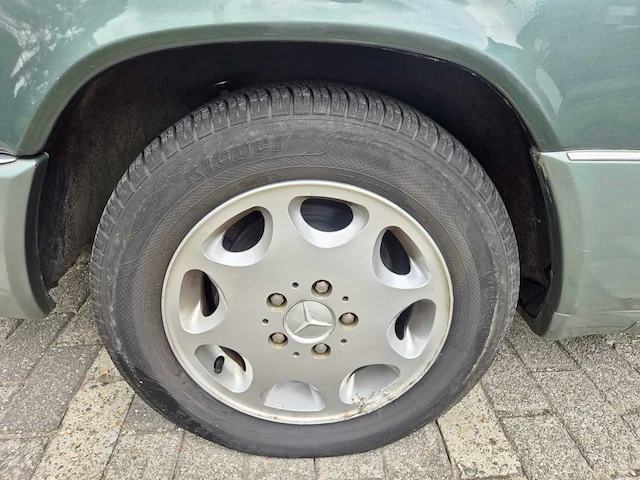1994 mercedes 220 oldtimer - afbeelding 16 van  26