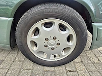 1994 mercedes 220 oldtimer - afbeelding 17 van  26