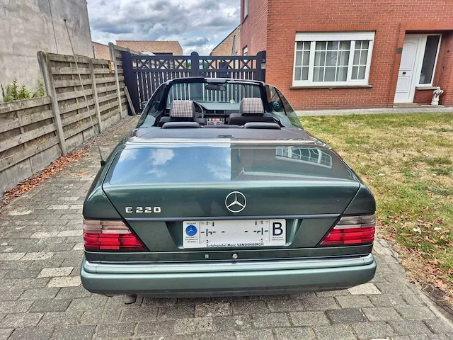 1994 mercedes 220 oldtimer - afbeelding 26 van  26