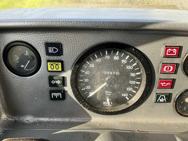 1994 mercedes-benz 308 dp oldtimer foodtruck - afbeelding 19 van  52