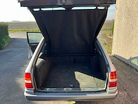 1994 mercedes-benz stationwagen e250 oldtimer personenauto - afbeelding 14 van  25