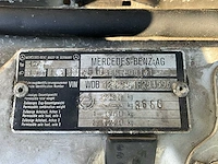 1994 mercedes-benz stationwagen e250 oldtimer personenauto - afbeelding 18 van  25