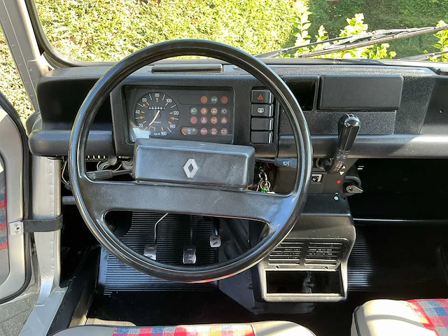 1994 renault r4 b7 oldtimer - afbeelding 6 van  56