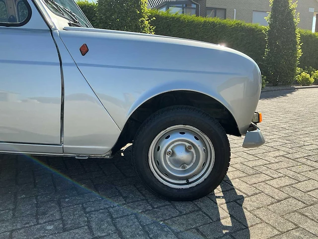 1994 renault r4 b7 oldtimer - afbeelding 24 van  56