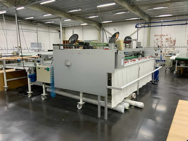 1994 rotox ia 390 automatische stoffen snij- en afboordmachine - afbeelding 11 van  17