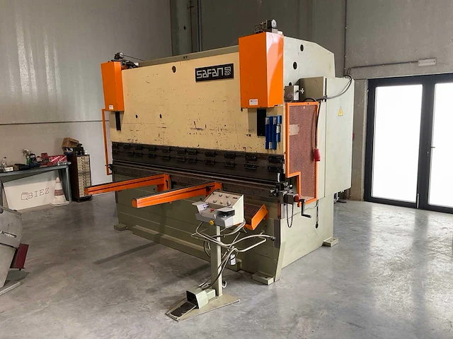 1994 safan uck110-3100 buigmachine - afbeelding 1 van  16