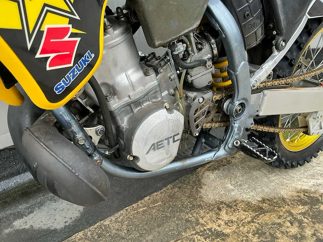 1994 suzuki rm250 motorfiets - afbeelding 8 van  12