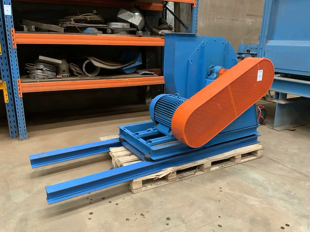 1994 typhoon ot250/38ru industriële afzuigventilator - afbeelding 1 van  8