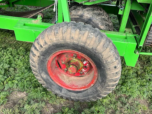 1995 avr 230b tweerijige aardappelrooier - afbeelding 14 van  42