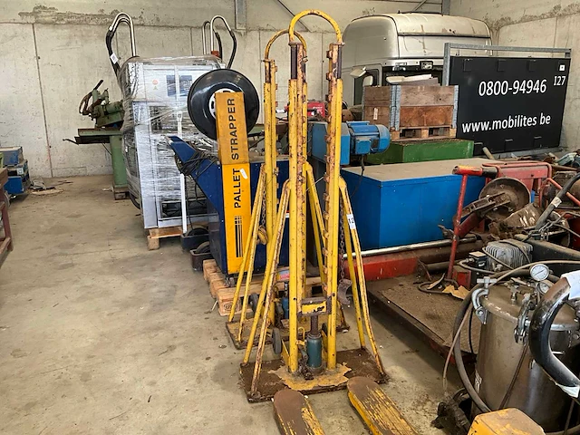 1995 lancier 01152 hydraulische kolombrug (2x) - afbeelding 1 van  6