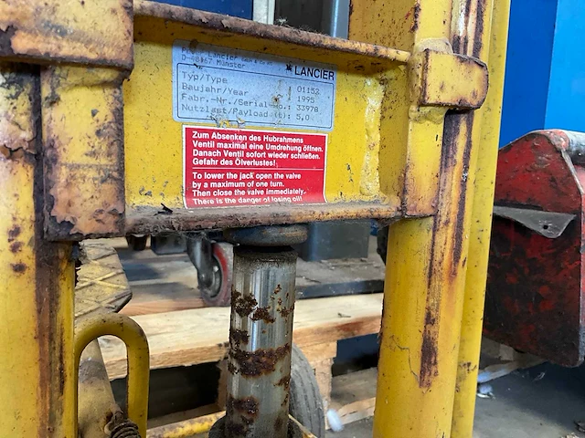 1995 lancier 01152 hydraulische kolombrug (2x) - afbeelding 6 van  6