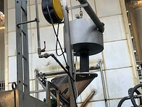1995 langguth 4600 doppen- en etiketten machine - afbeelding 16 van  18