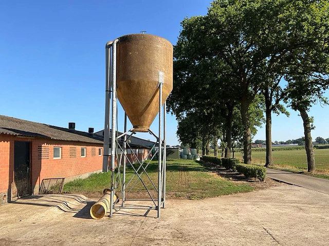 1995 polymetal graansilo - afbeelding 1 van  8