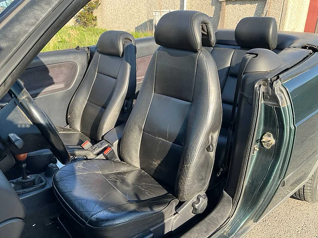 1995 saab cabrio oldtimer personenauto - afbeelding 15 van  30