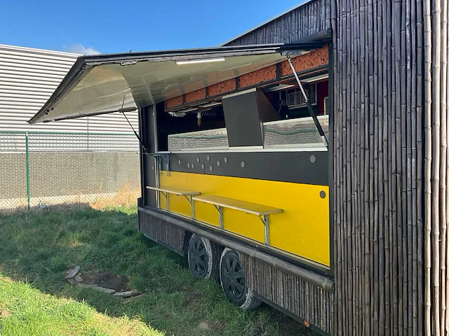 1995 tack foodtruck - afbeelding 36 van  42