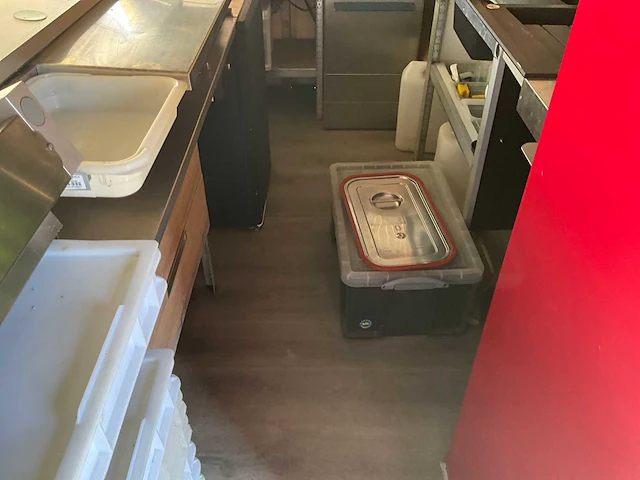1995 tack foodtruck - afbeelding 40 van  42