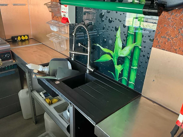 1995 tack foodtruck - afbeelding 41 van  42