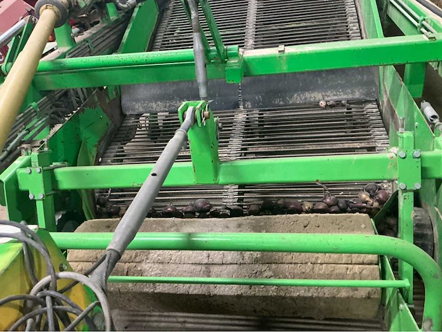 1996 avr prestige tt wagenrooier met aardappel en uitenkit - afbeelding 9 van  48