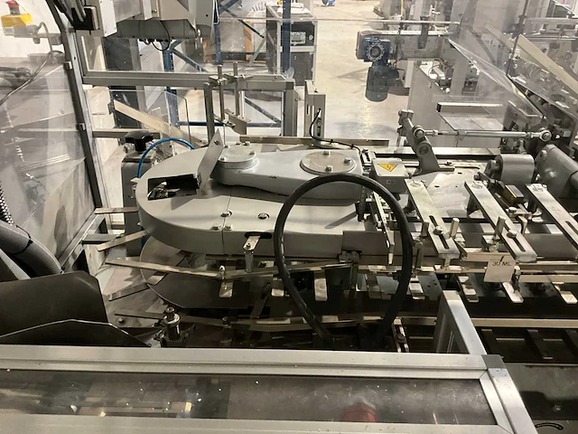 1996 cam av x120 dozensluitmachine - afbeelding 13 van  23