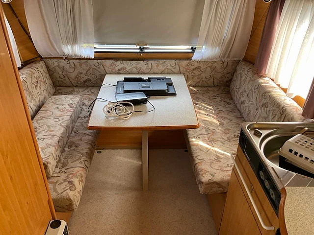 1996 dethleffs caravan - afbeelding 15 van  17
