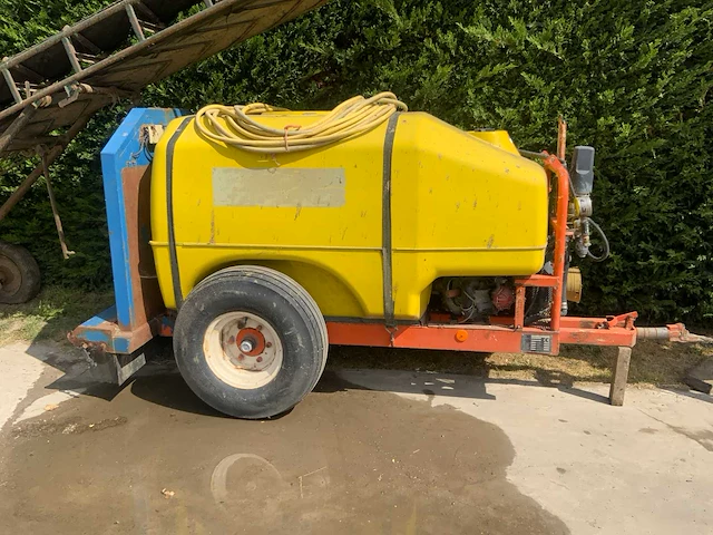 1996 douven n30115000 landbouwspuit - afbeelding 2 van  8