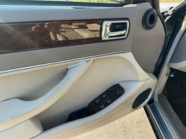 1996 jaguar sovereign jhalg personenauto - afbeelding 4 van  25