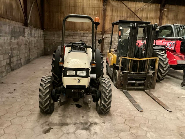 1996 lamborghini 450dt runner vierwielaangedreven landbouwtractor - afbeelding 12 van  19