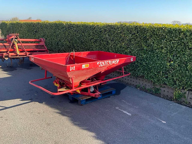 1996 lely kunstmeststrooier - afbeelding 3 van  8