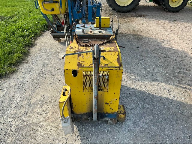 1996 lunzen beton zaagmachine - afbeelding 7 van  12