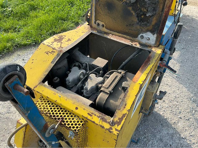 1996 lunzen beton zaagmachine - afbeelding 10 van  12