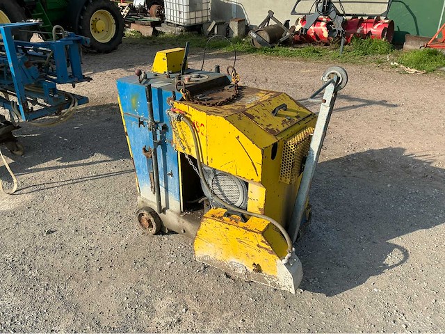 1996 lunzen beton zaagmachine - afbeelding 12 van  12