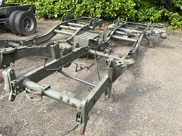 1996 mercedes unimog chassis (2x) - afbeelding 2 van  6