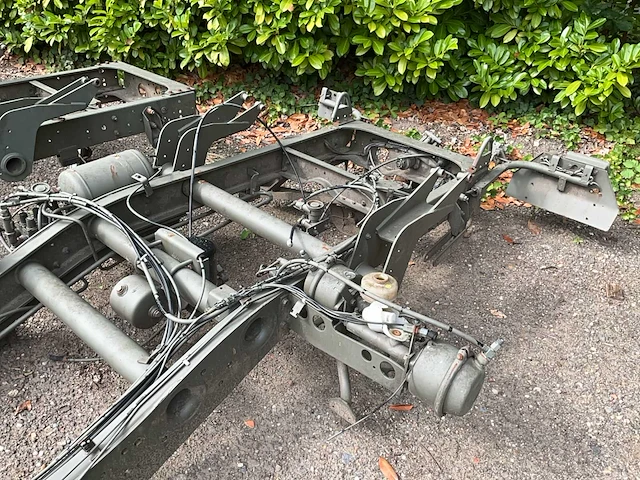 1996 mercedes unimog chassis (2x) - afbeelding 3 van  6