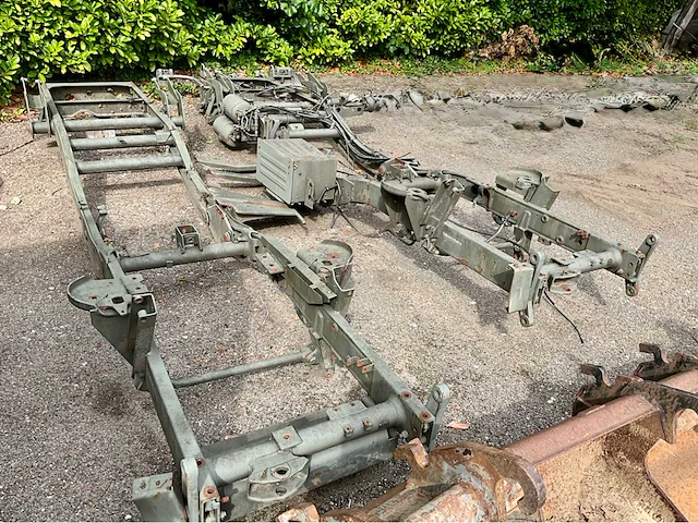 1996 mercedes unimog chassis (2x) - afbeelding 5 van  6