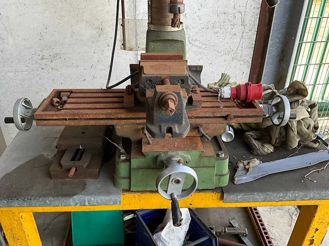 1996 mill drill rf-30 verticale freesmachine - afbeelding 3 van  7