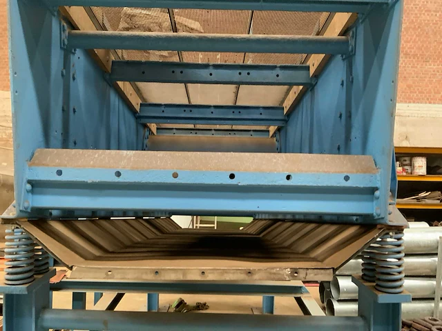1996 overberg s1200x4000 industriële schudzeef - afbeelding 3 van  6
