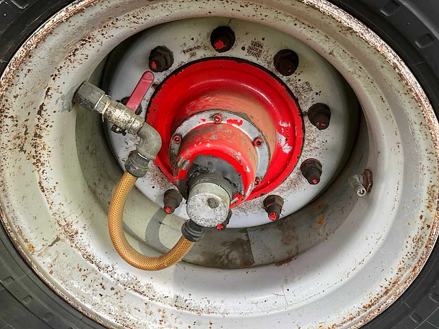 1996 schuitemaker robusta 180 mesttank met mestinjecteerder - afbeelding 9 van  37