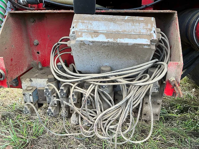 1996 schuitemaker robusta 180 mesttank met mestinjecteerder - afbeelding 18 van  37