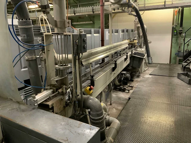 1996 sinco afe 6 hdpe blaasextruder - afbeelding 16 van  18