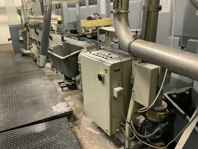 1996 sinco afe 6 hdpe blaasextruder - afbeelding 17 van  18