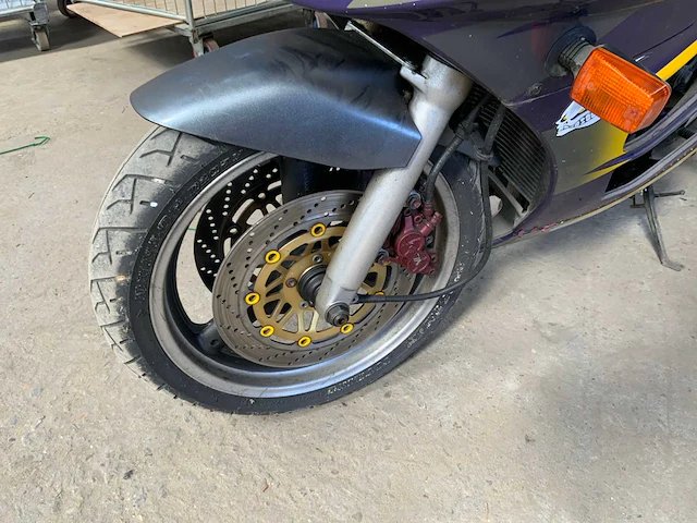 1996 suzuki rf 9002 gt73a motorfiets - afbeelding 2 van  13