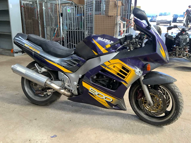 1996 suzuki rf 9002 gt73a motorfiets - afbeelding 8 van  13