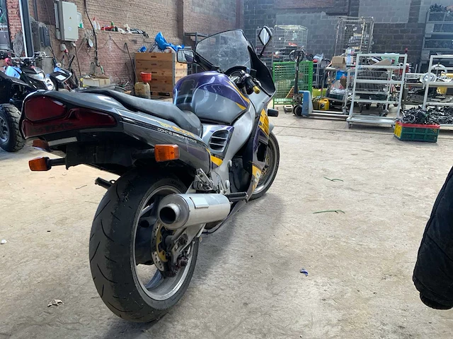 1996 suzuki rf 9002 gt73a motorfiets - afbeelding 9 van  13