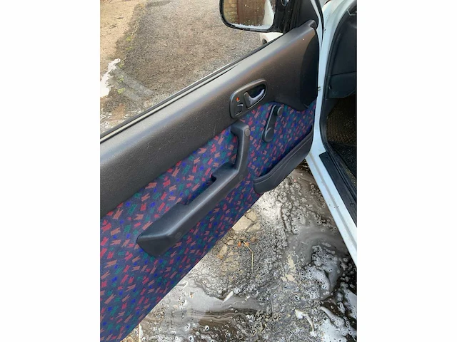 1996 suzuki swift personenauto - afbeelding 7 van  10