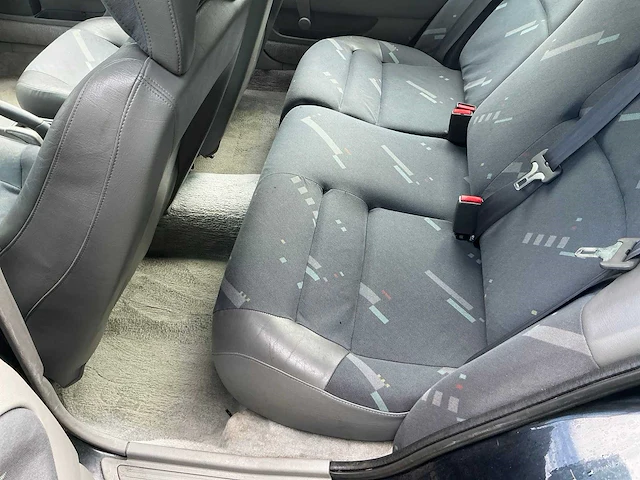 1996 volvo v40 personenauto - afbeelding 25 van  46