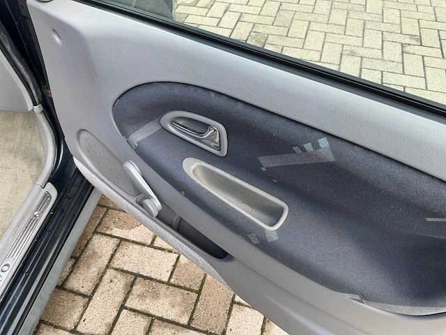 1996 volvo v40 personenauto - afbeelding 27 van  46