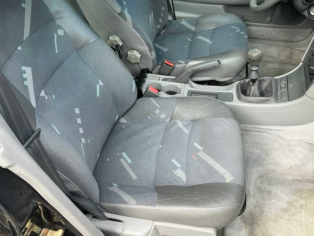 1996 volvo v40 personenauto - afbeelding 30 van  46