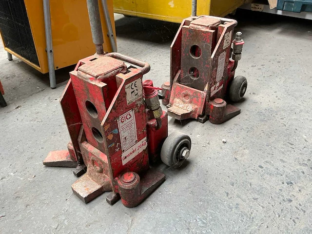 1997 gks v5 hydraulische krik (2x) - afbeelding 2 van  3