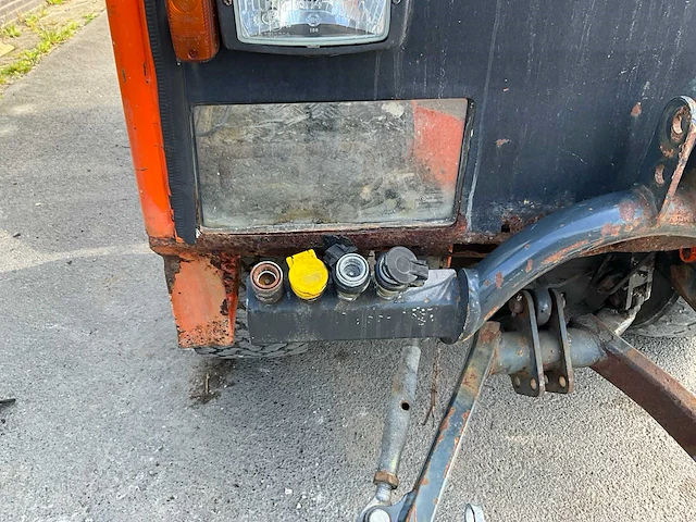 1997 holder c300 werktuigdrager - afbeelding 10 van  39