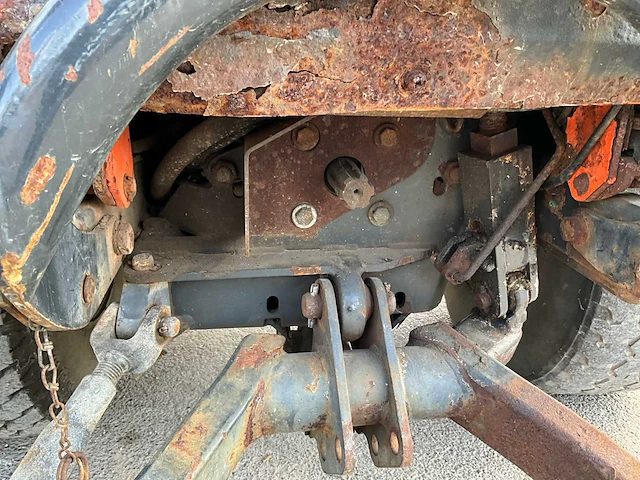 1997 holder c300 werktuigdrager - afbeelding 11 van  39